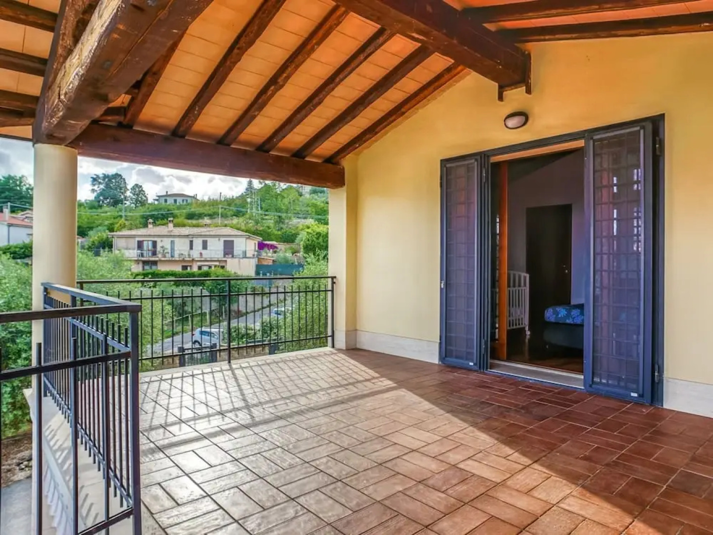 Your Roman Base: Garden Villa