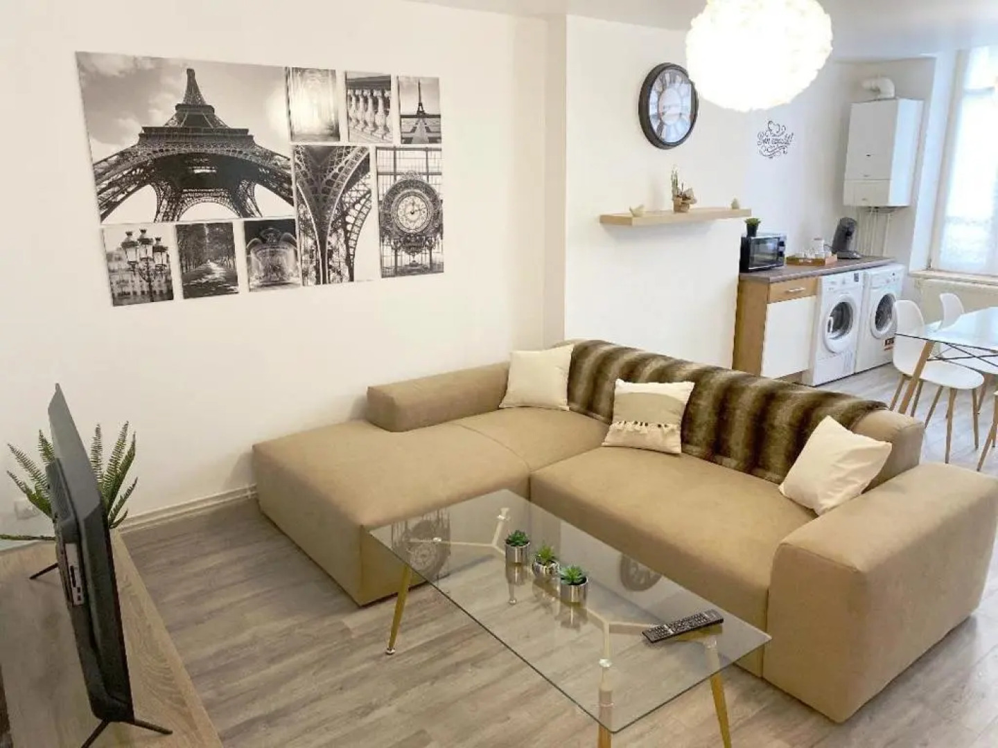 APPARTEMENT CHALEUREUX Wifi et parking gratuit