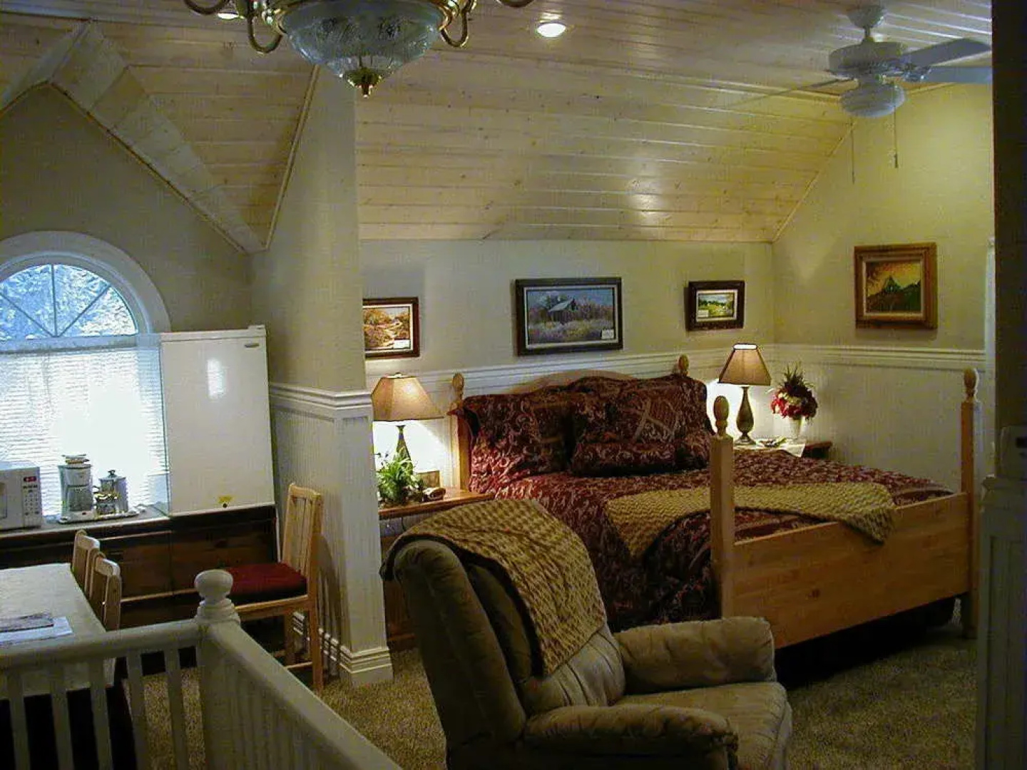 Monroe Inn