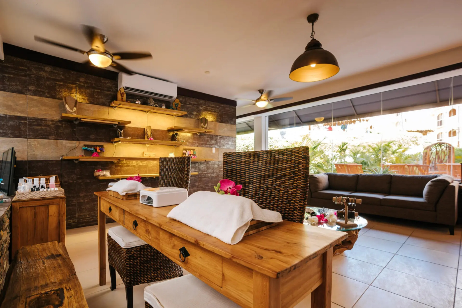 Playa Linda Beach Resort