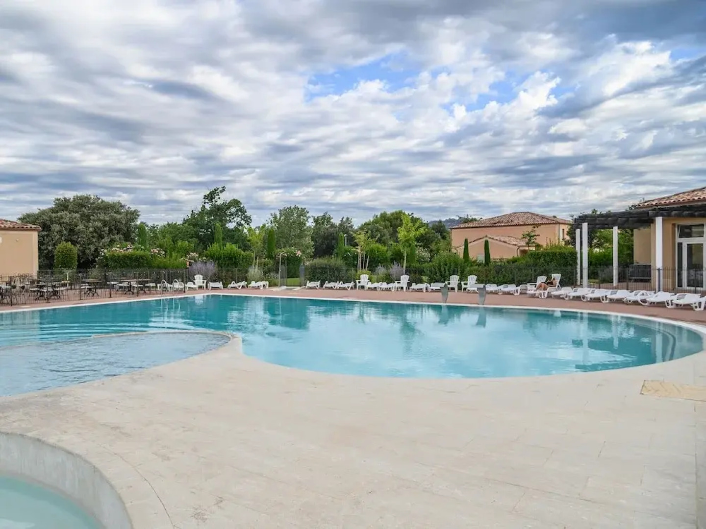 Vacancéole - AUBIGNAN Les Demeures du Ventoux