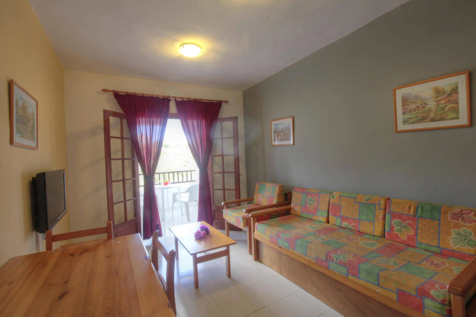 Fergus Club Carema Splash