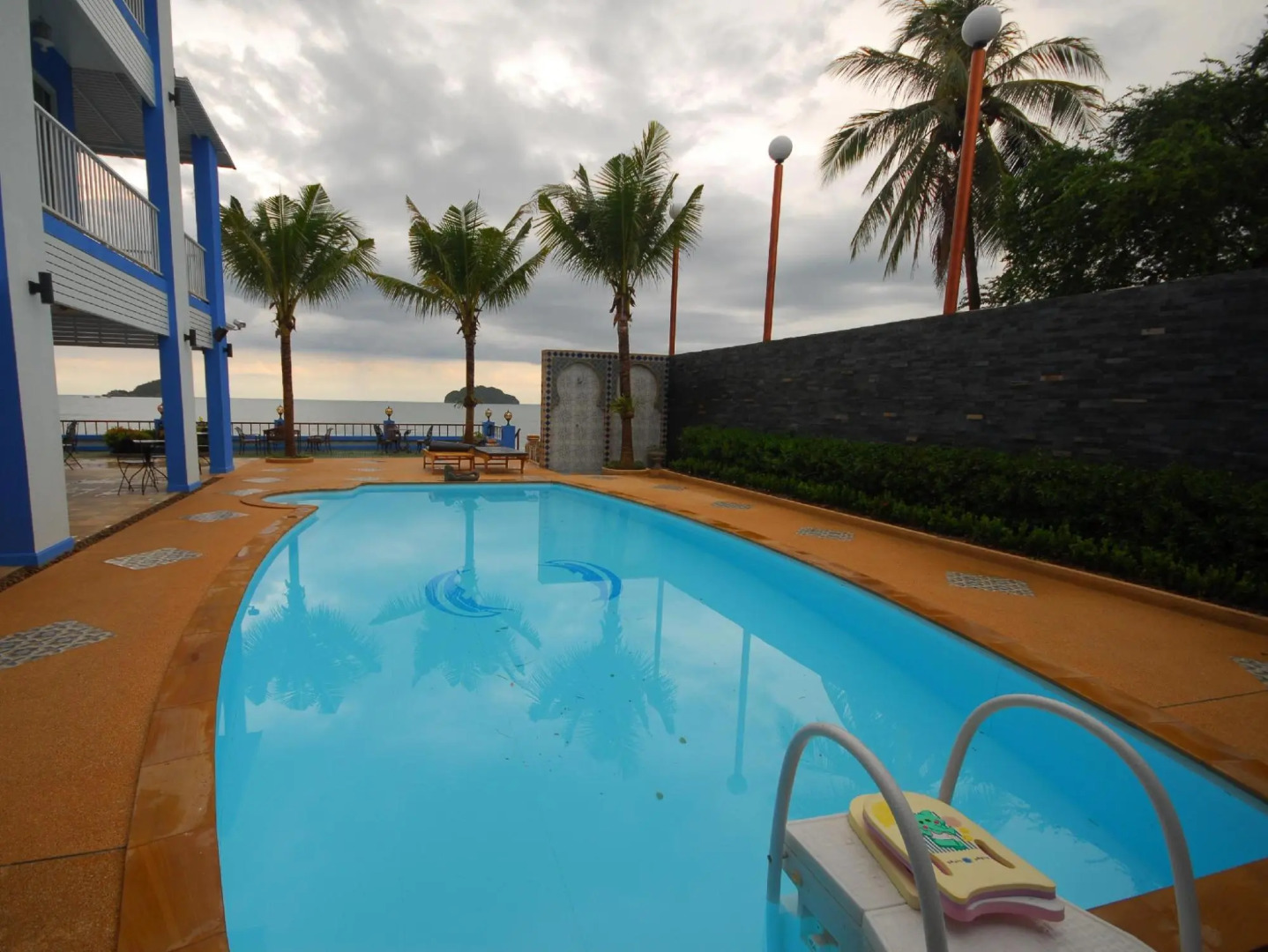 Pearl By The Sea Resort