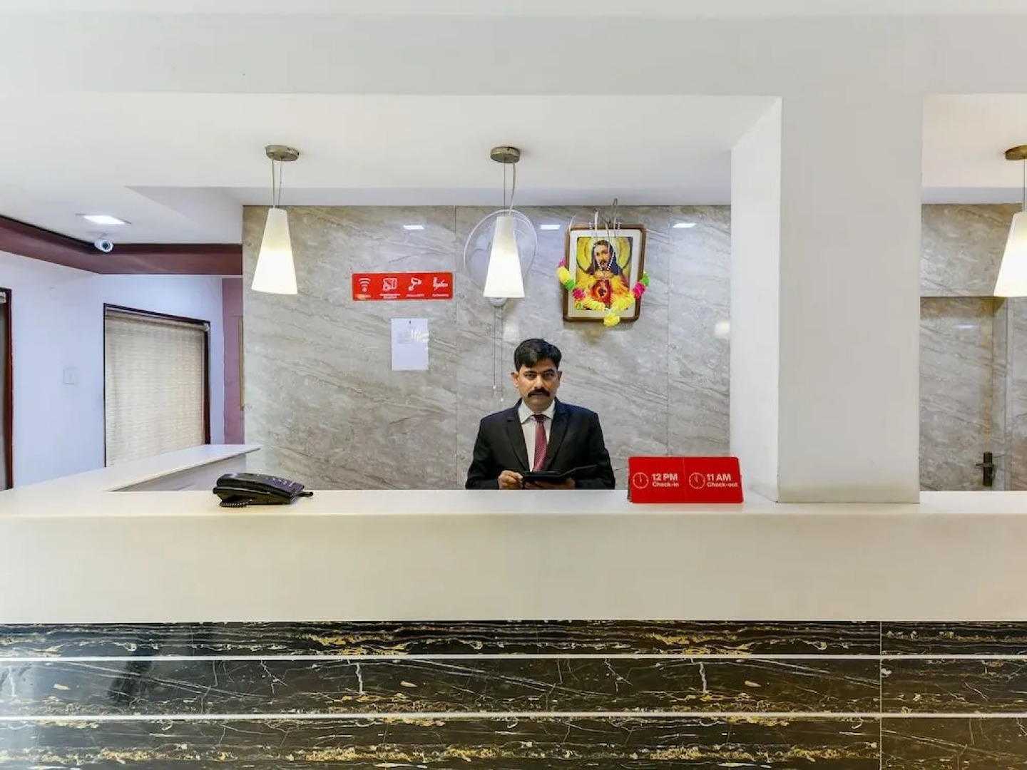 OYO 28129 Hotel Mjm International