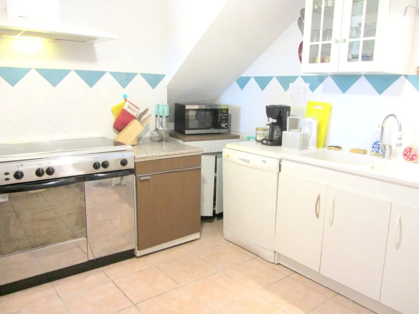 House With 4 Bedrooms in Saint-andré-en-vivarais, With Furnished Garde