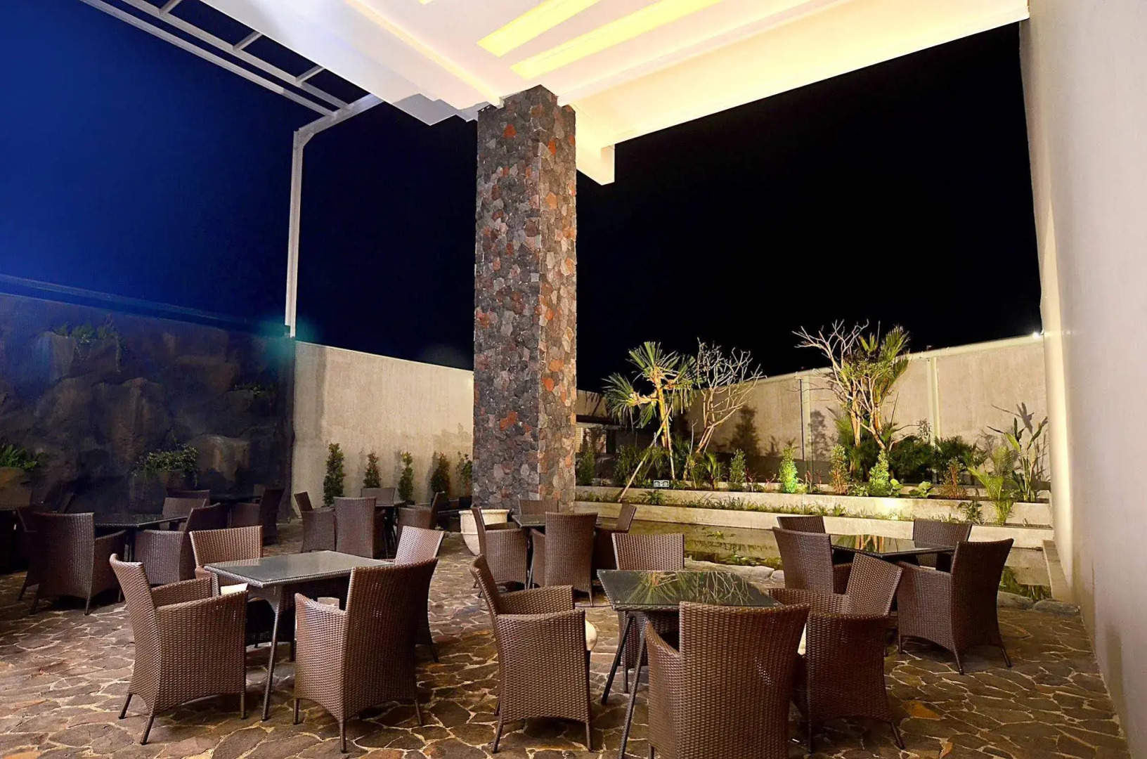 Ascent Premiere Hotel and Convention