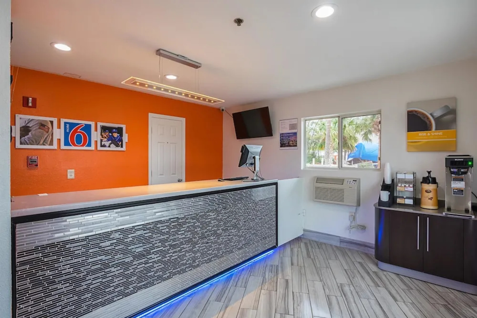 Motel 6 Savannah, GA