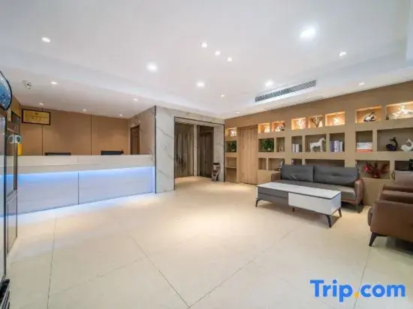 Xinxiang 988 Hotel (No. 2 Middle School and Second Hospital Branch)