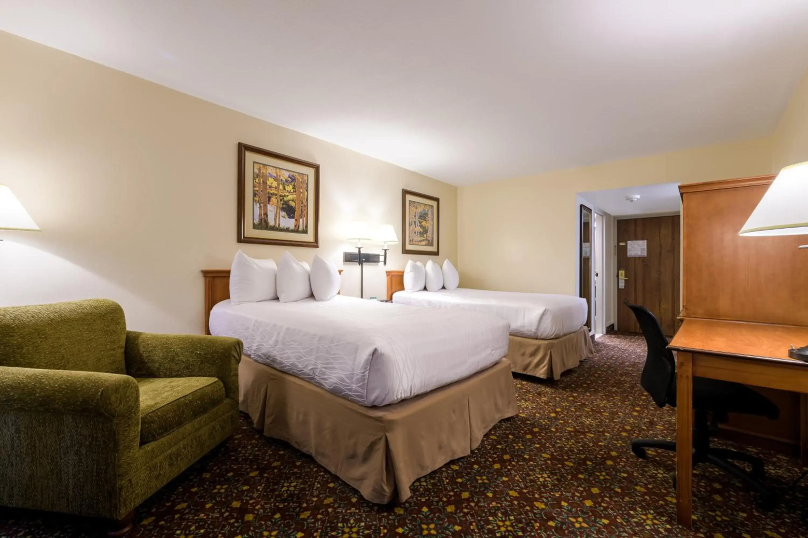 Grand Vista Hotel