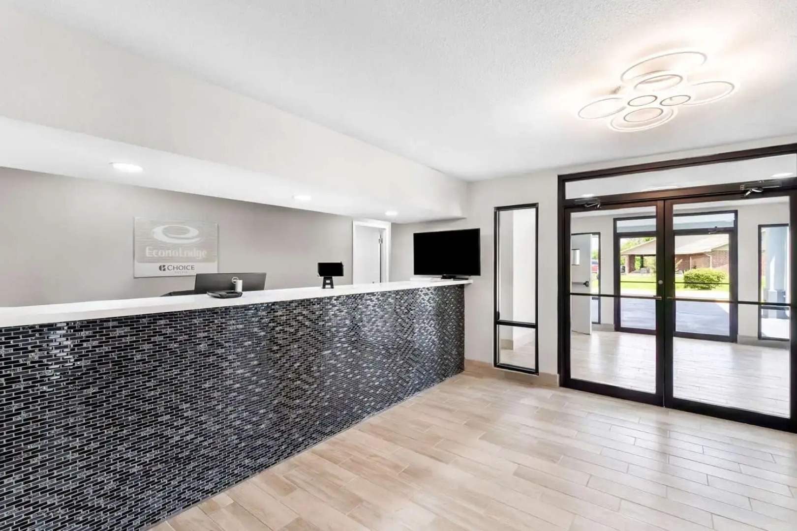 Econo Lodge Inn & Suites Ocean Springs - Biloxi