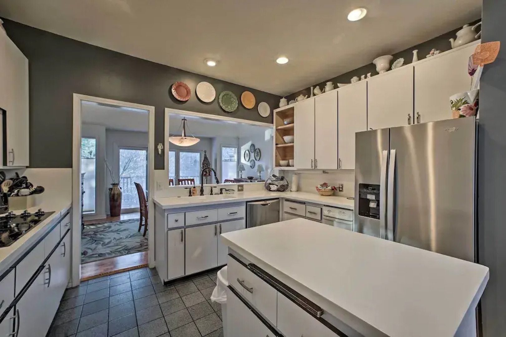 Lakefront Retreat w/ Dock & Beach: 2 Miles to Golf