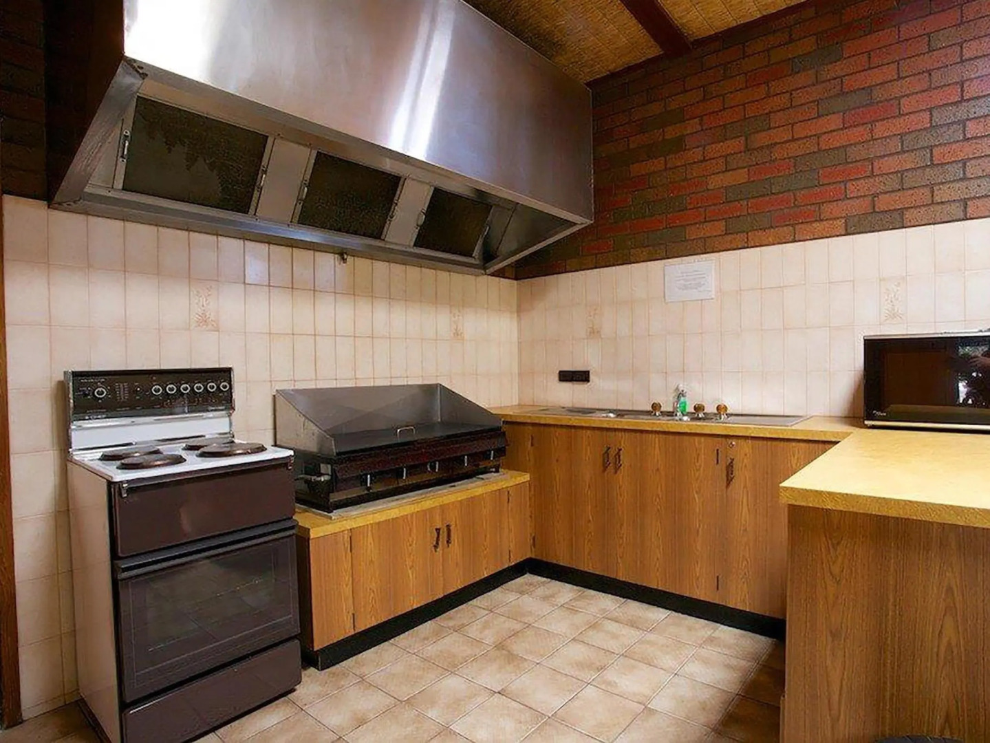 Golden Grain Motor Inn