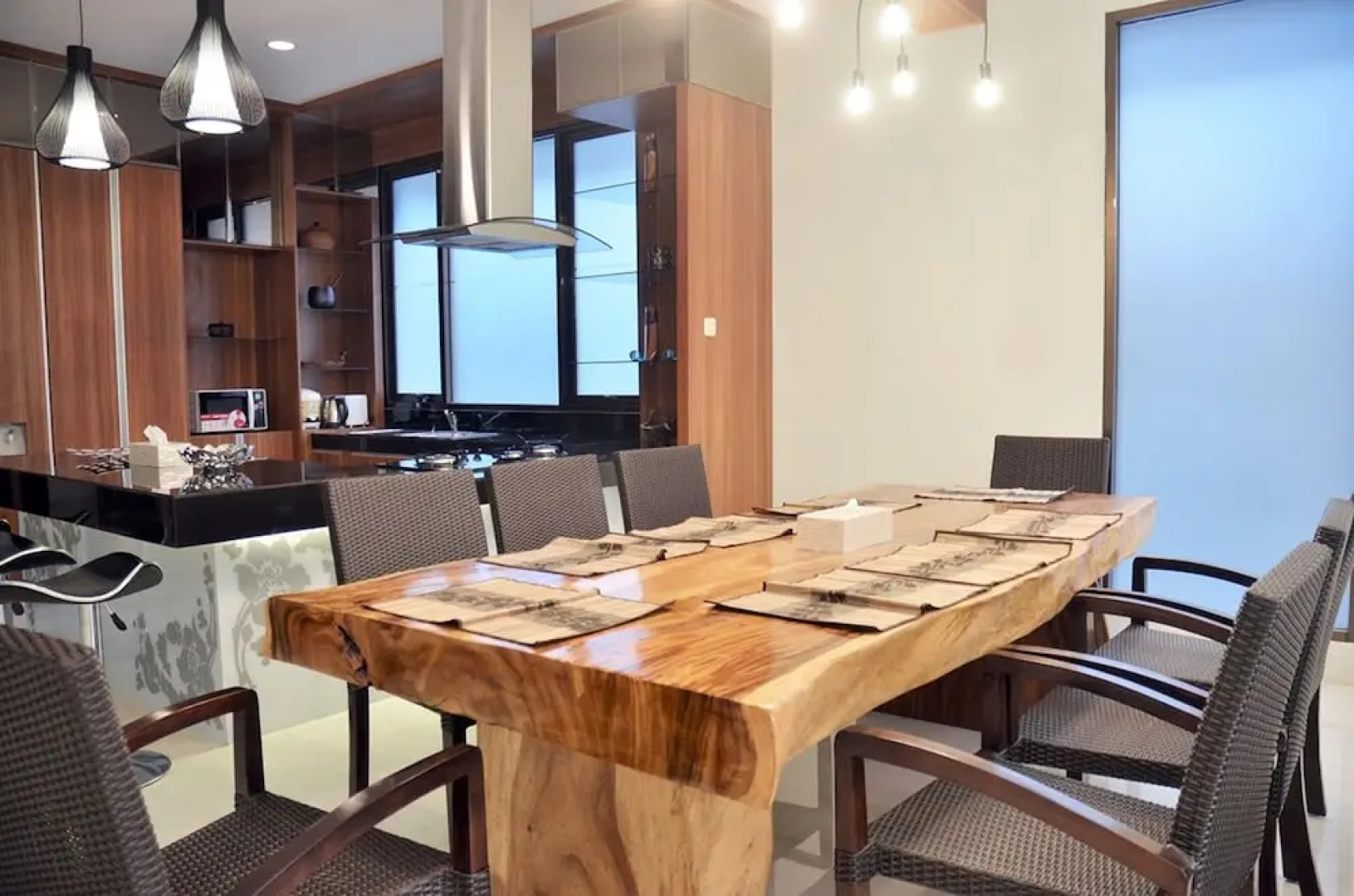 Narwastu hill 6BR villa with pool and movie room