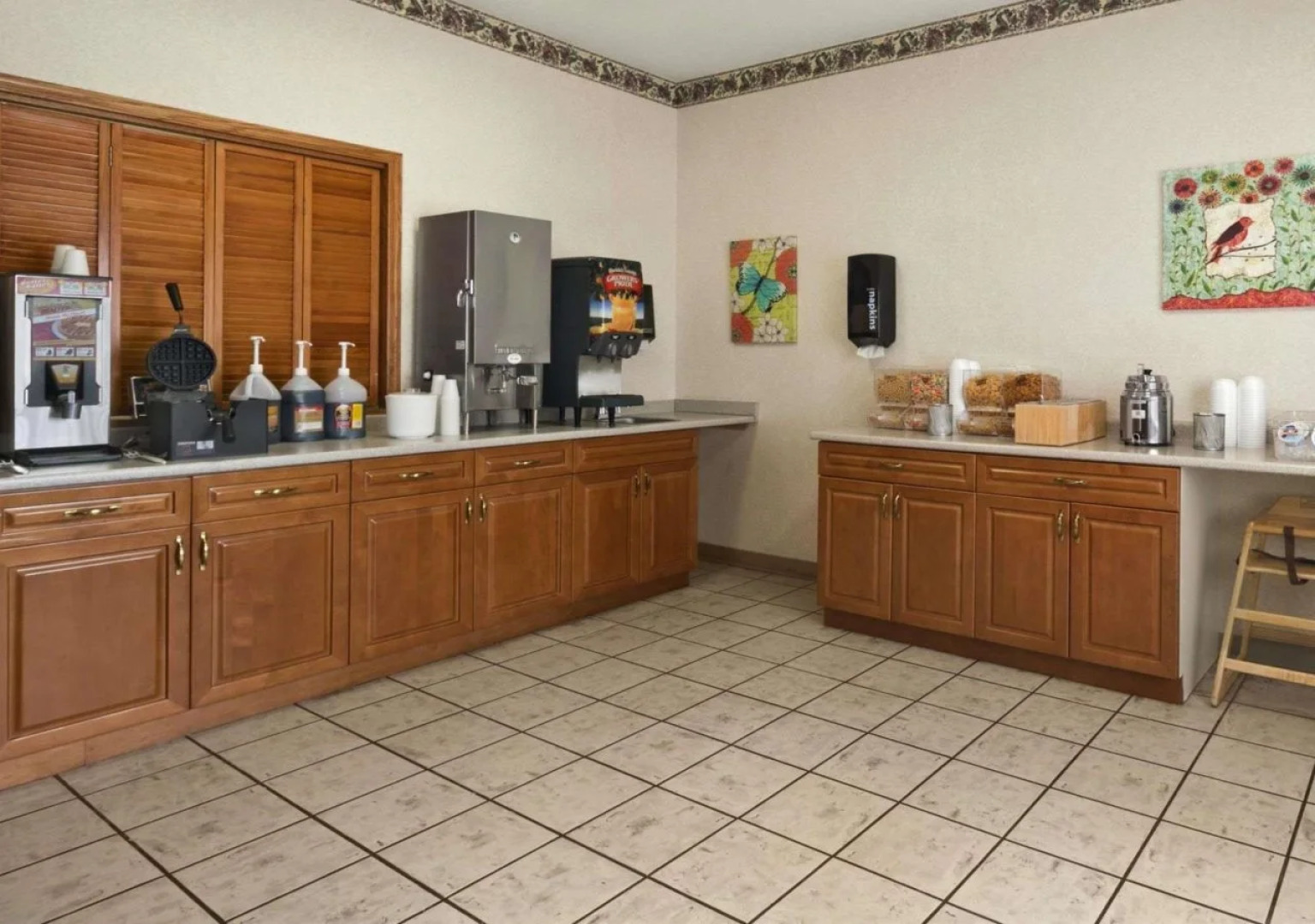 Travelodge & Suites by Wyndham Fargo/Moorhead