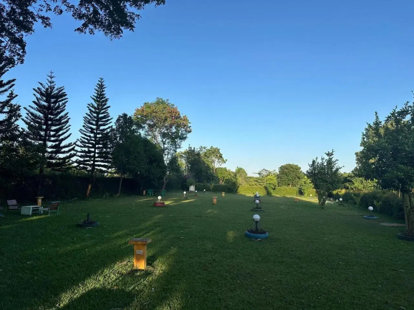 African Flower Hotel