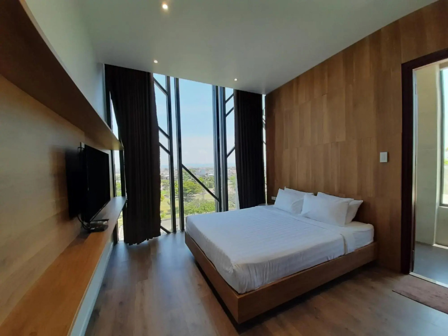 Coconut Hotel Phu Yen