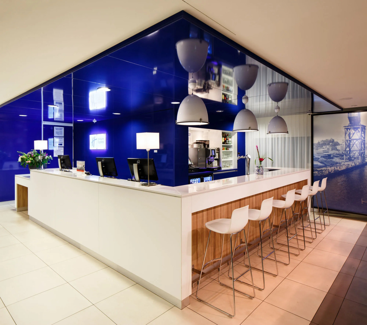 Holiday Inn Express Rotterdam - Central Station by IHG