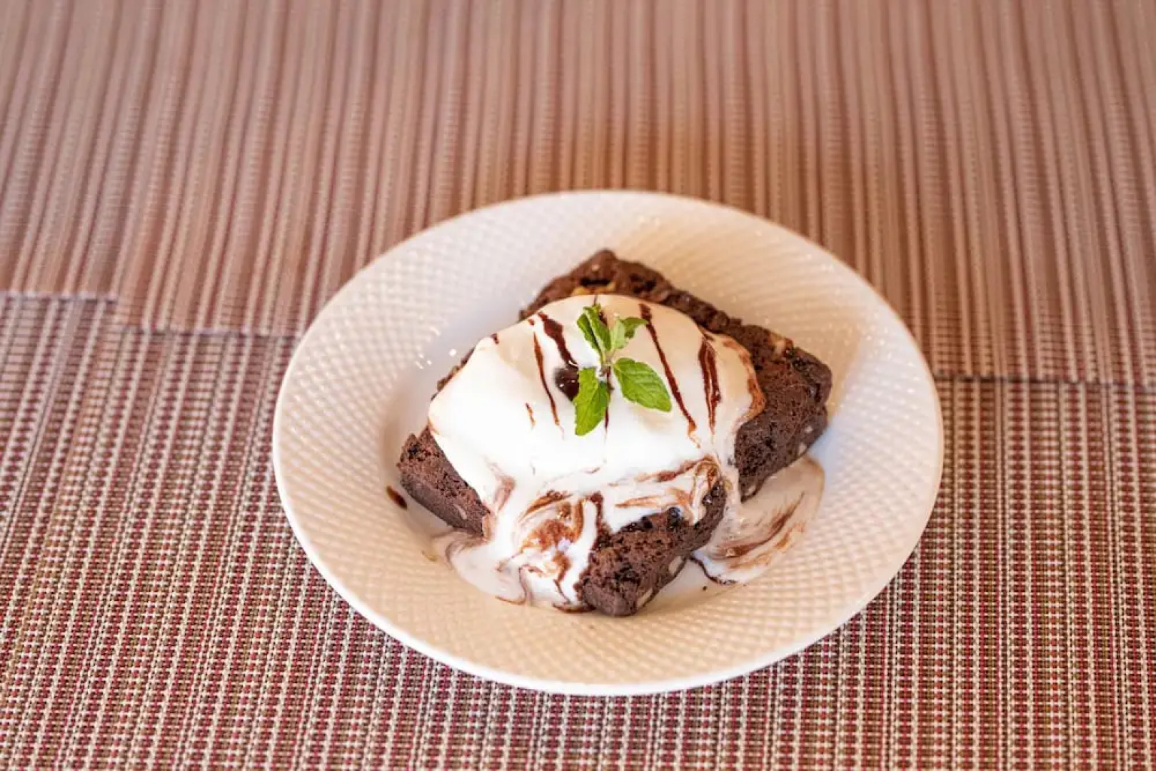 The Hotel Js Souvenir