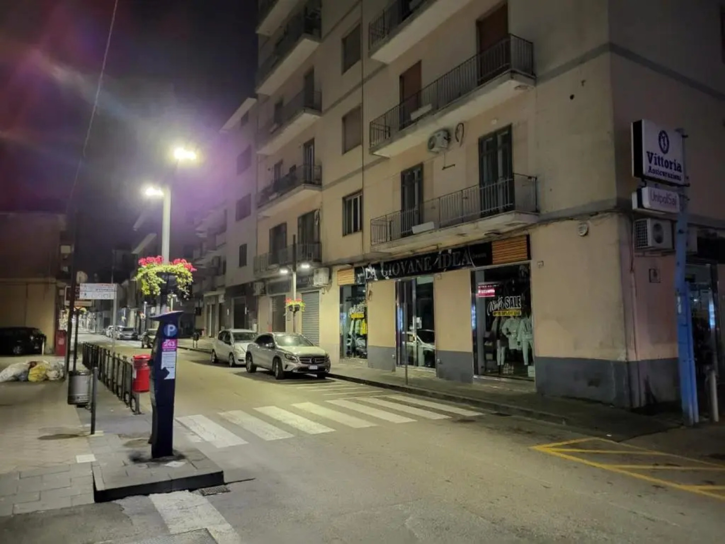 NewLife 8.15 Holiday Home White