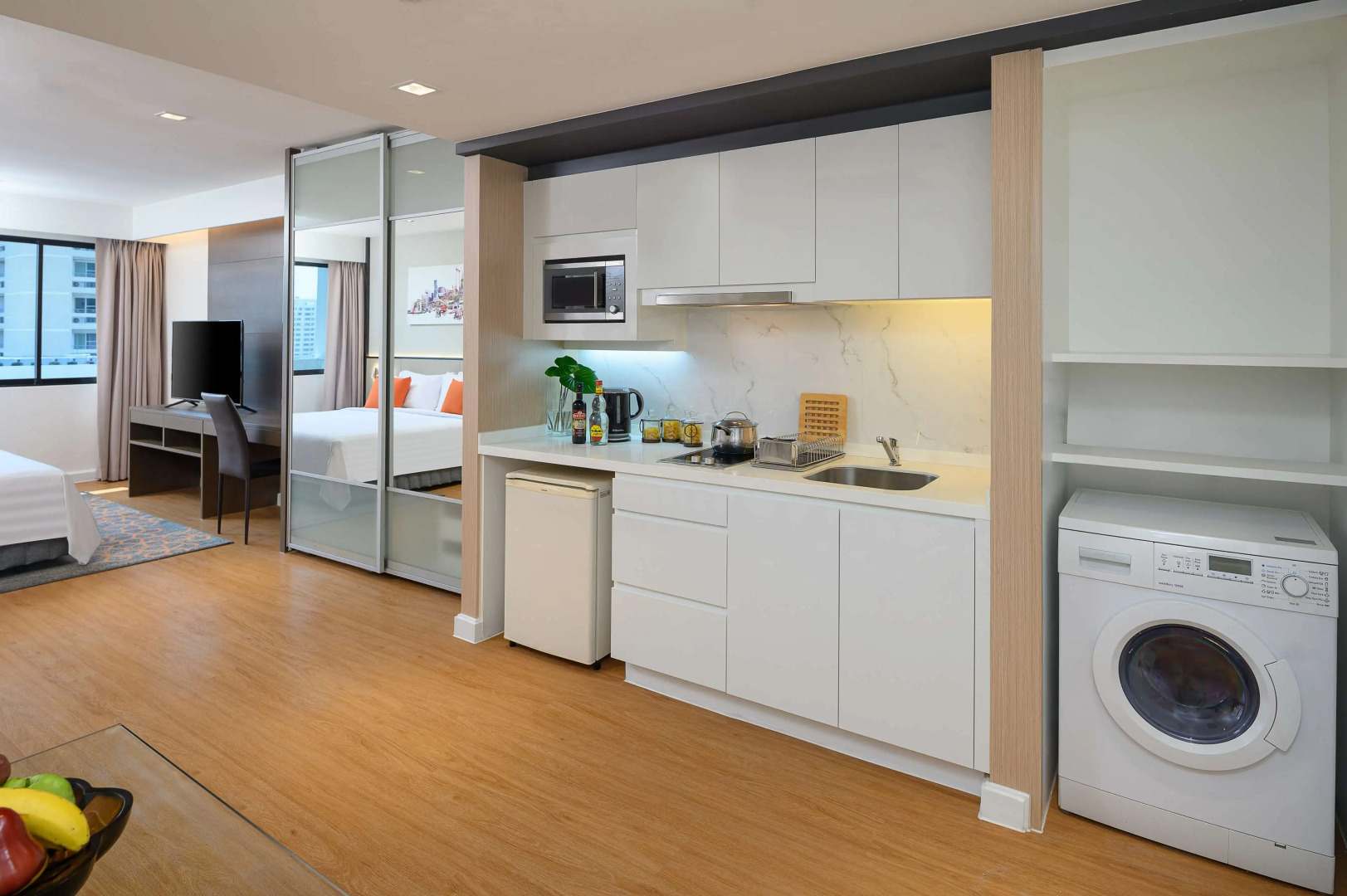 Отель PARKROYAL Suites Bangkok