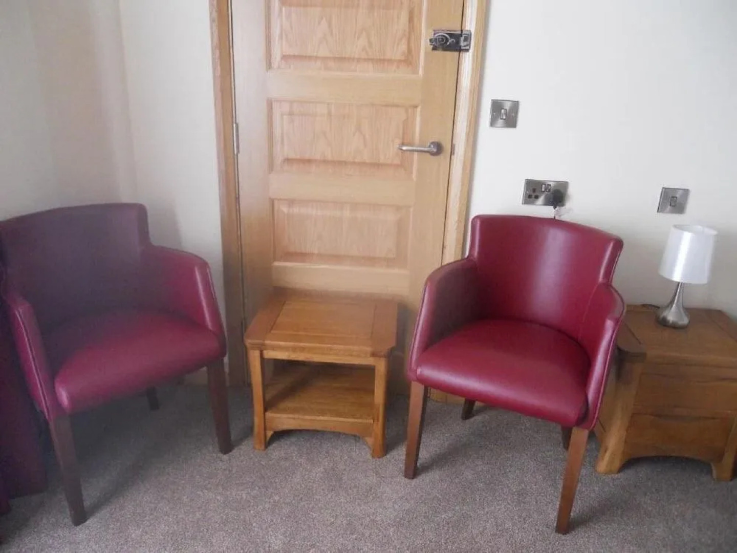 Riverside Caravan & Camping Park