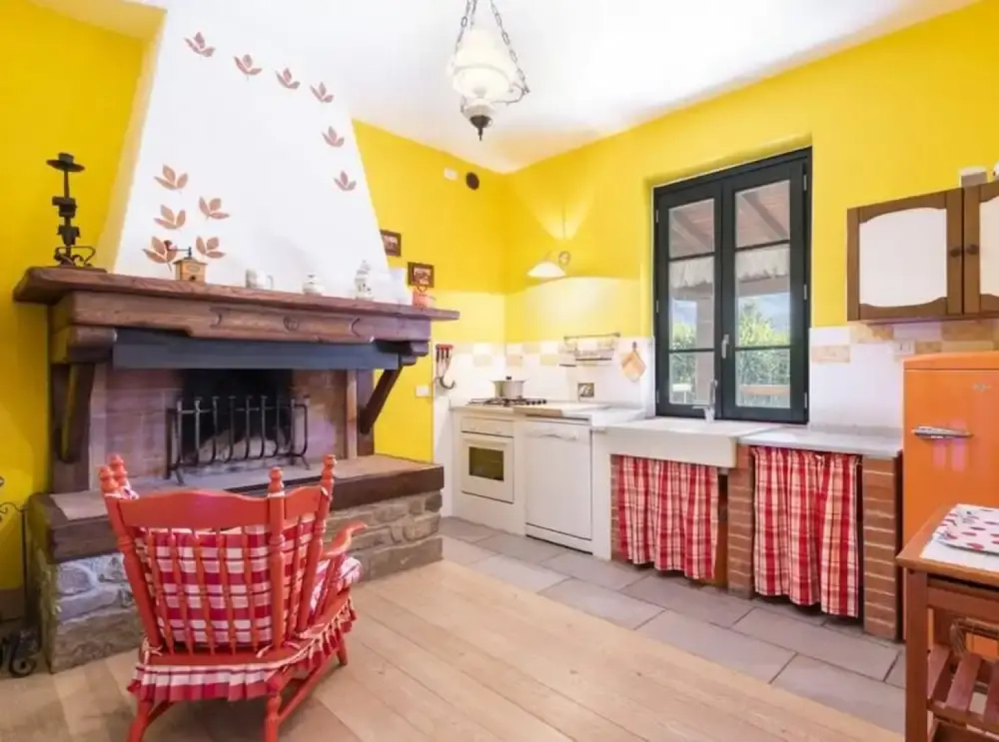 Villa Popiglio Comfortable Holiday Residence