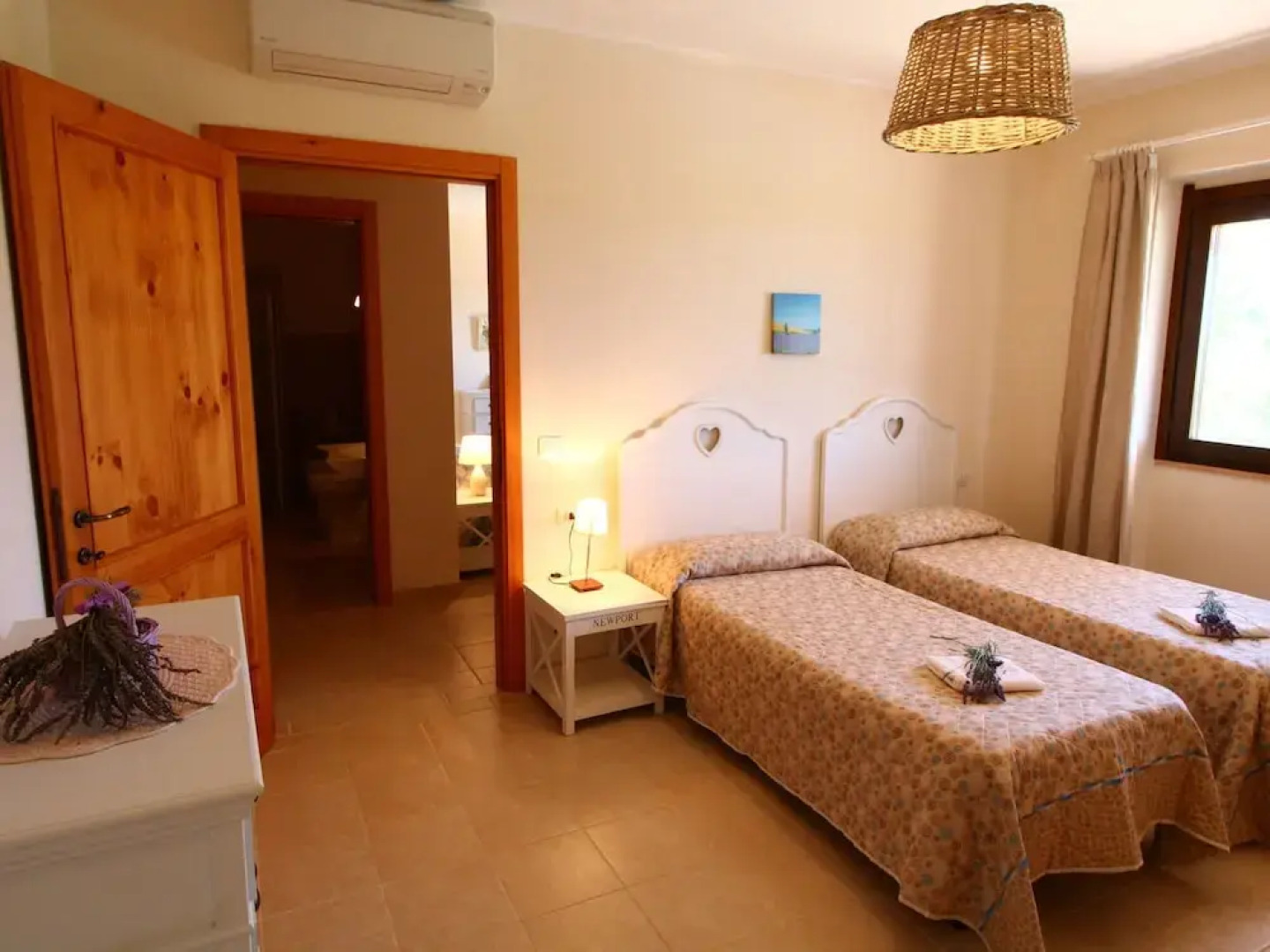 Enticing Farmhouse in Montalto di Castro near Sea