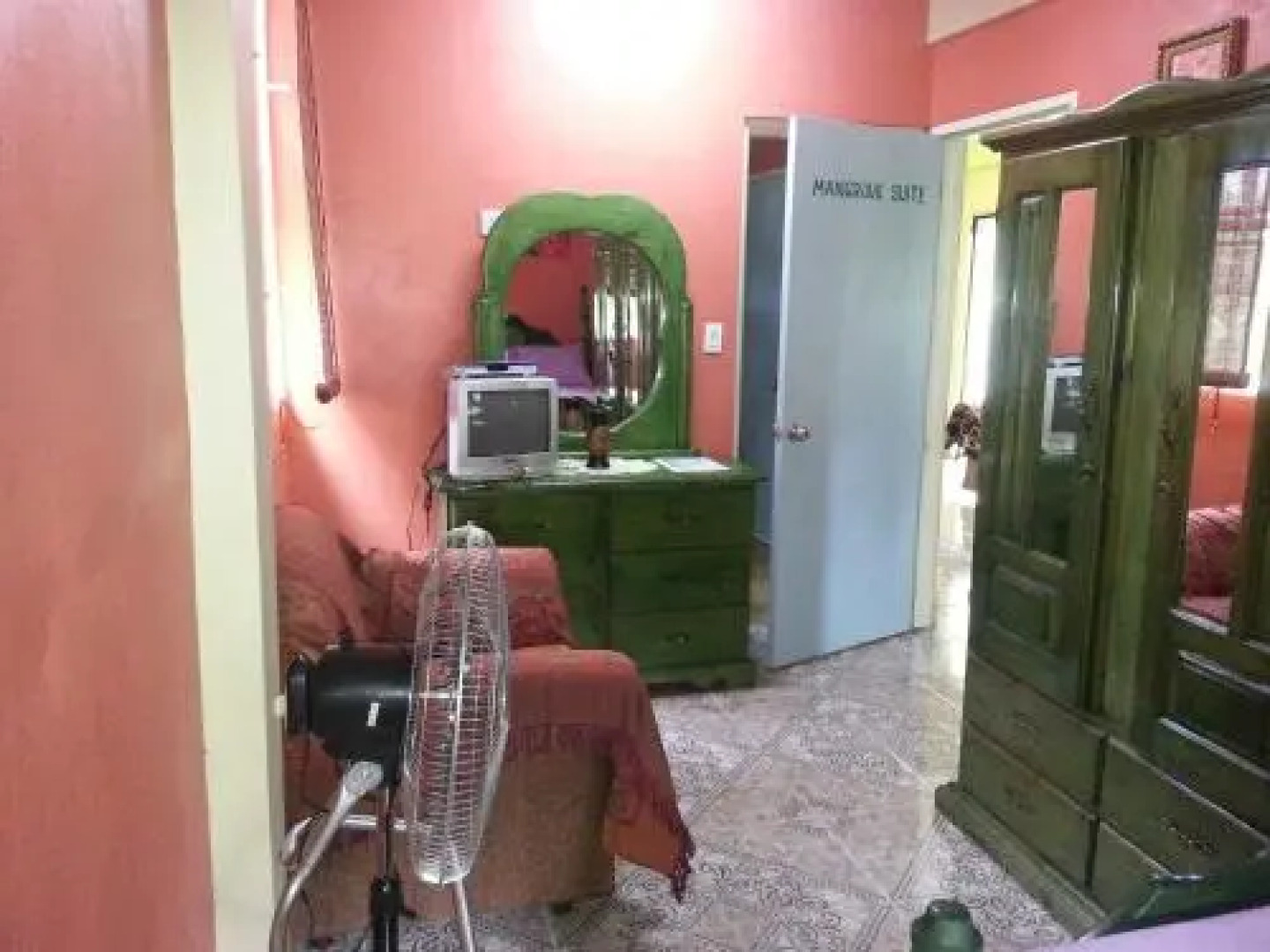 The Nixon's Bay Side Mangrove Inn