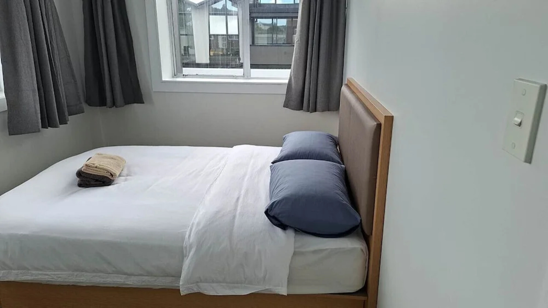 2 Double 5 Single 2 Sofa Beds Suite 1