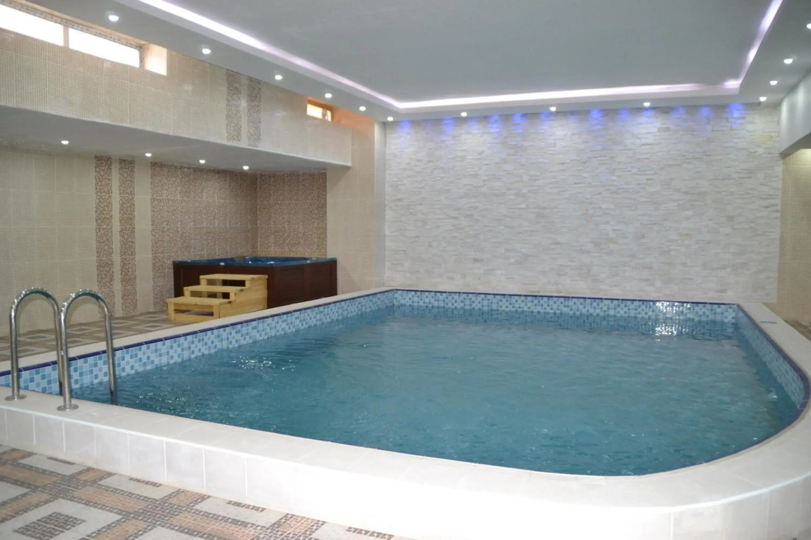 Banoj Hotel
