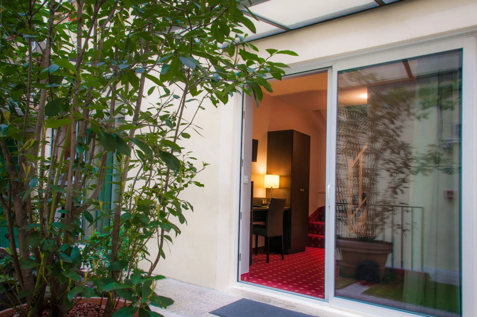 Hôtel Des Deux Avenues