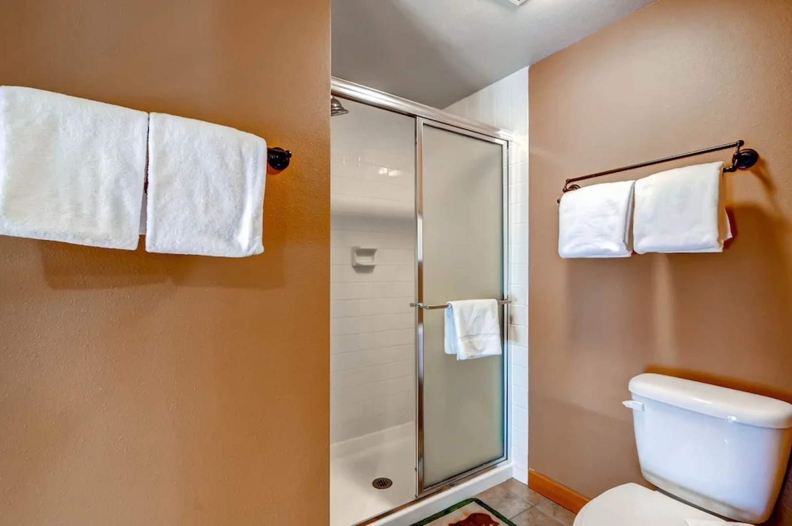 Lakeside Village Condominiums