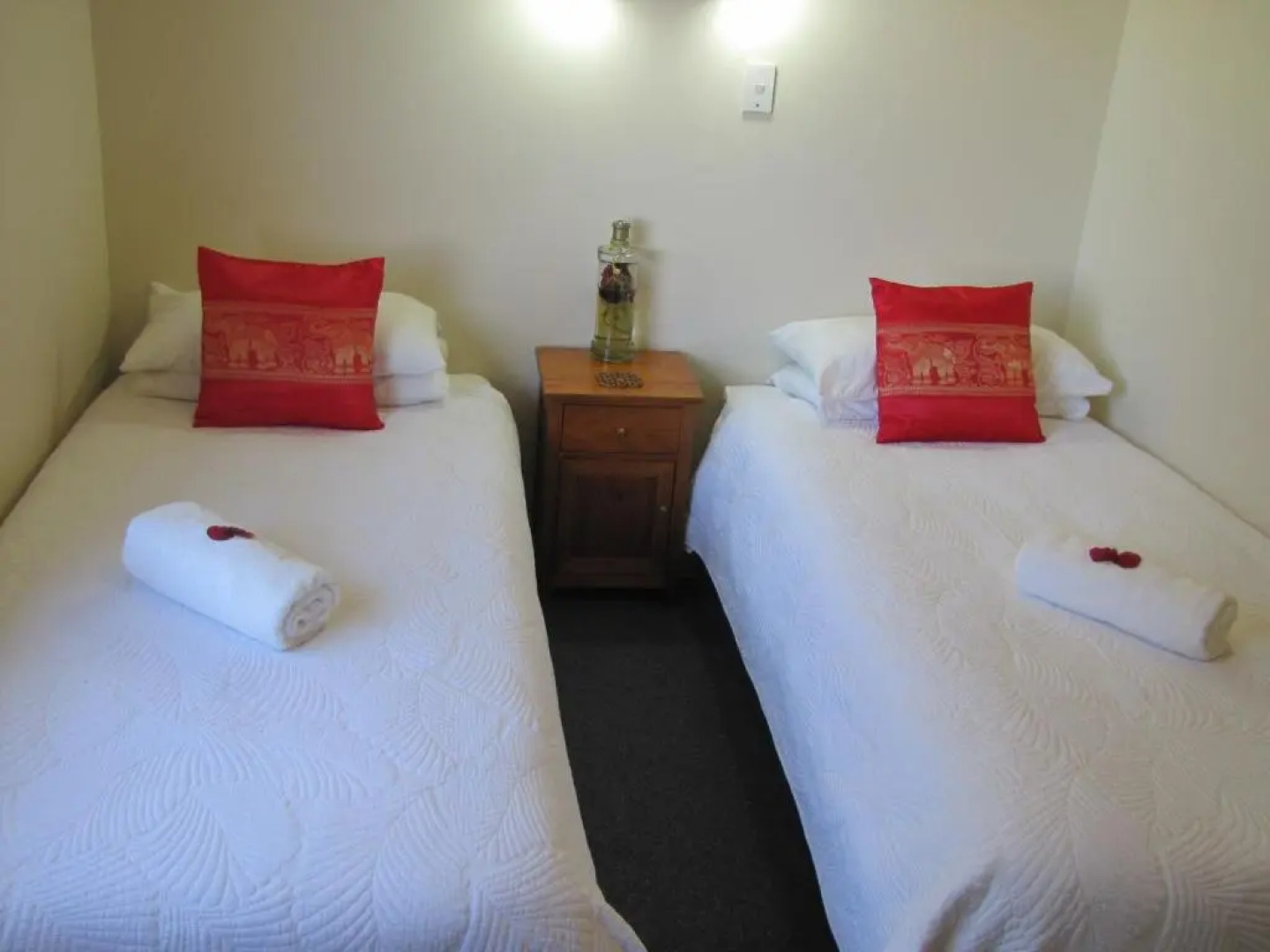 Tipi and Bob's Waterfront Lodge