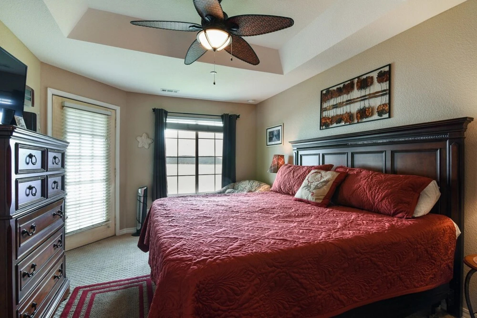 700 Emerald Point 3 Bedroom Condo