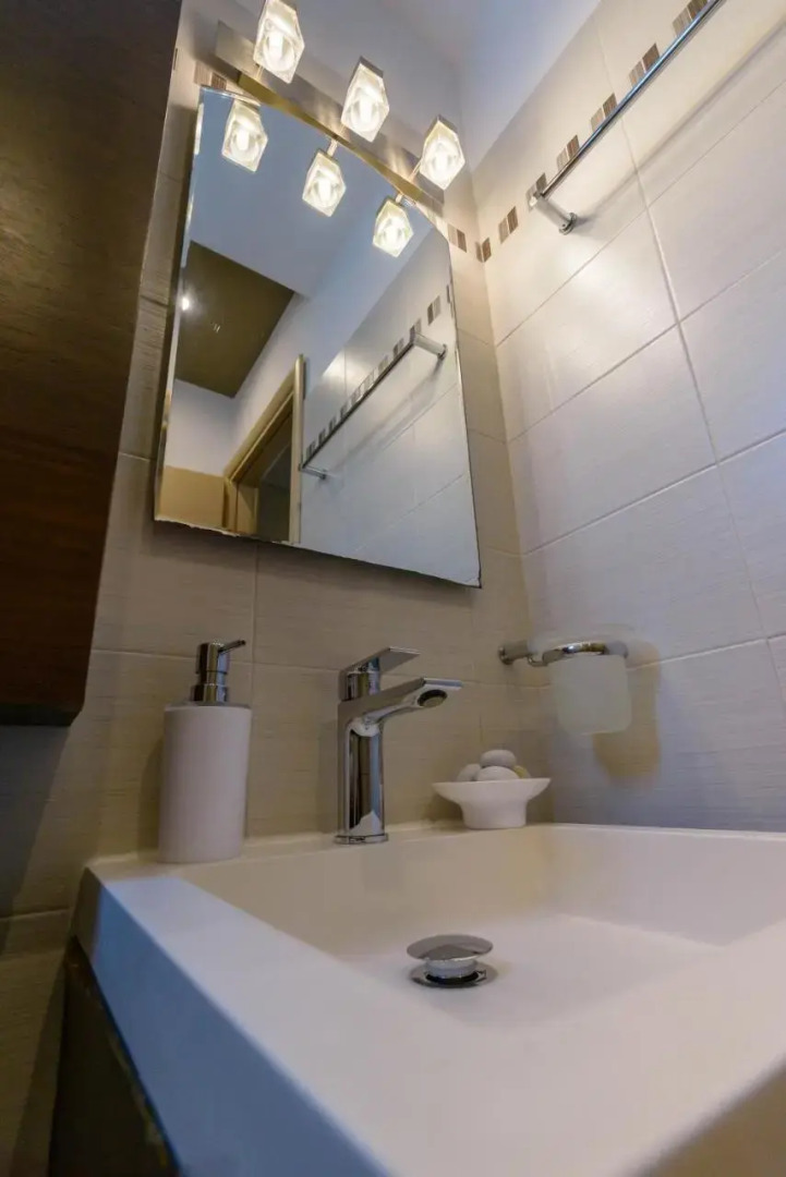 Lemoni Luxury Residence in front of the Sea