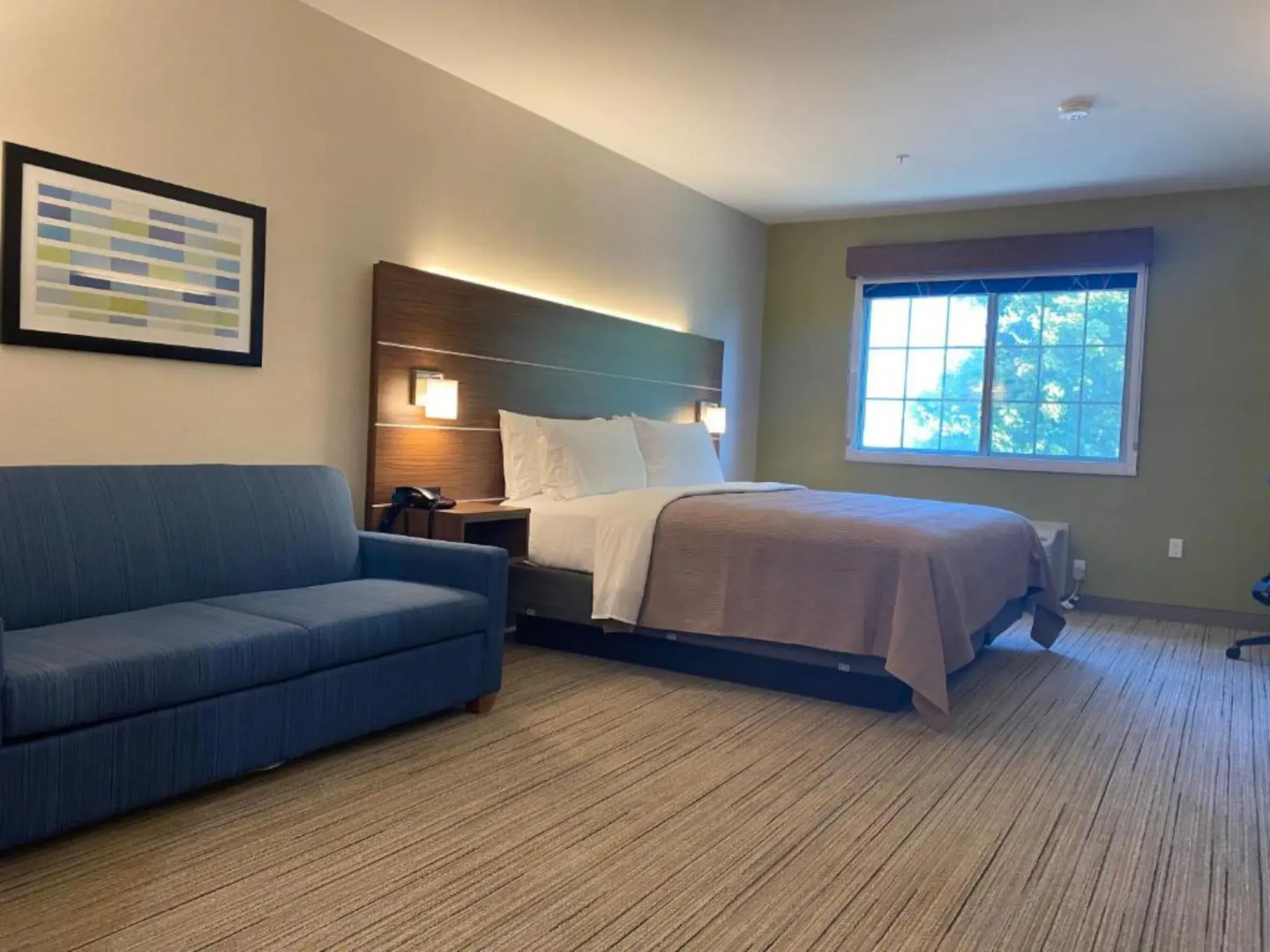 Holiday Inn Express & Suites Mountain View Silicon Valley by IHG