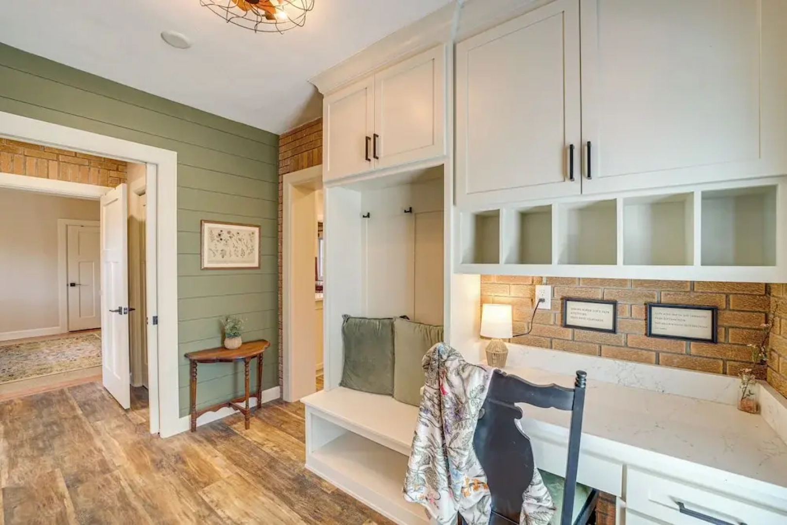 < 9 Mi to Dtwn Tulsa: Lovely Home w/ Yard & Deck!