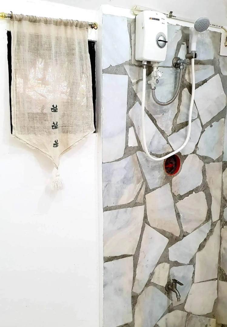 Coral Canyon Romblon - Hostel