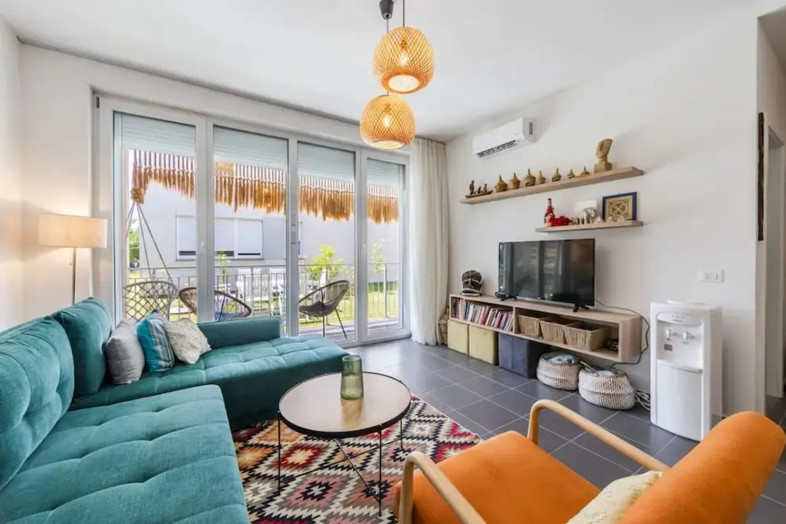 Talea Joyful Stay in Tale