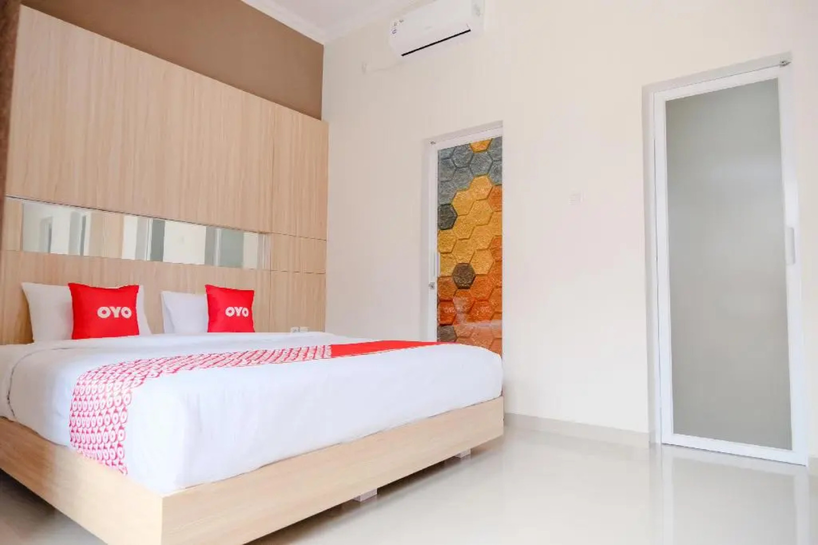 OYO 2140 Hs Residence