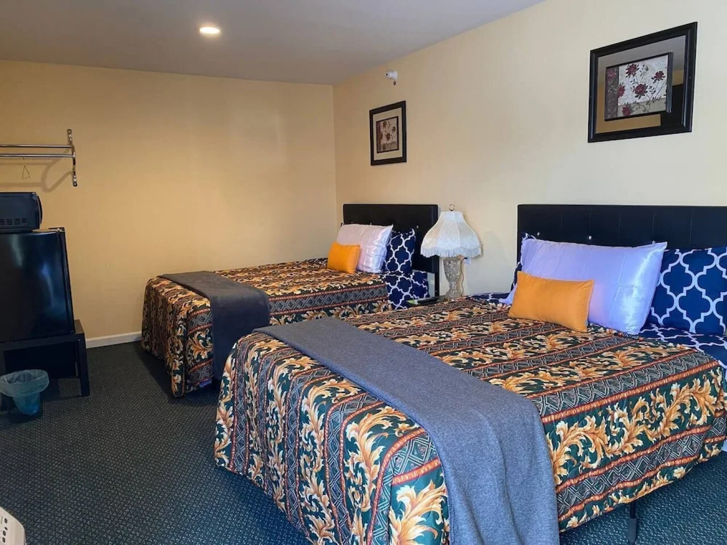 Western Motel Lovell