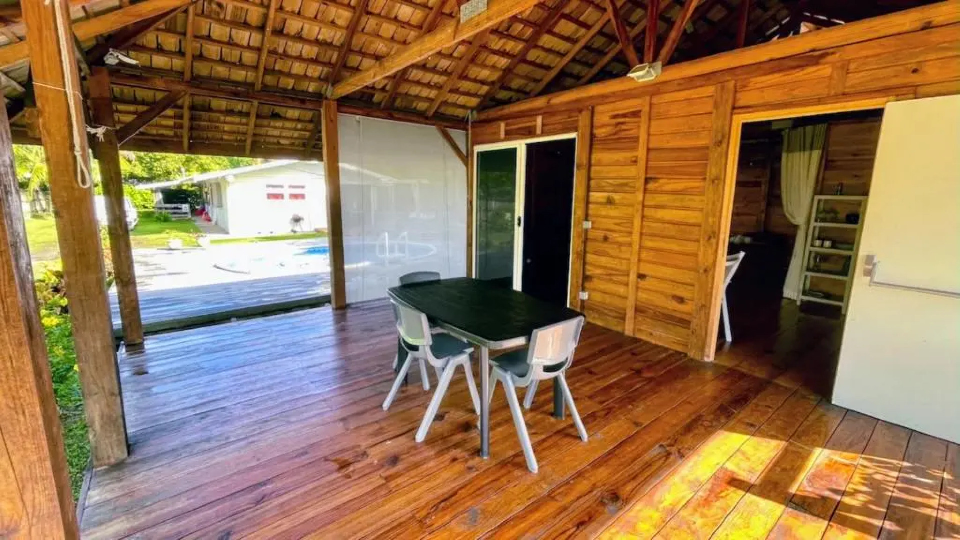 Raiatea - Nautilus Bungalow Pool