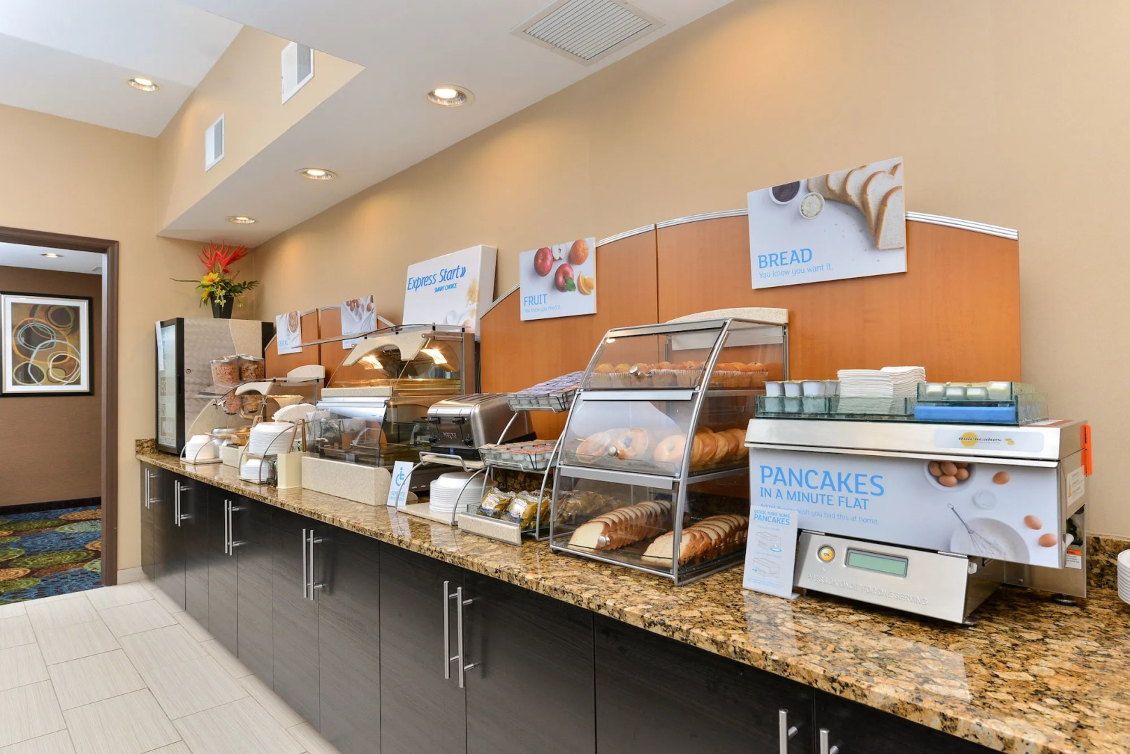 Holiday Inn Express St Paul S - Inver Grove Hgts by IHG