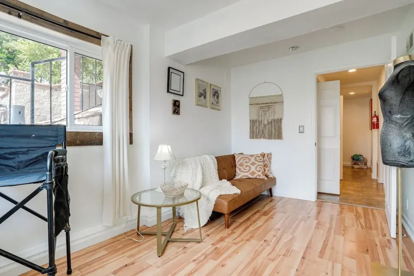 Chic Santa Paula Home w/ Mountain & City Views!