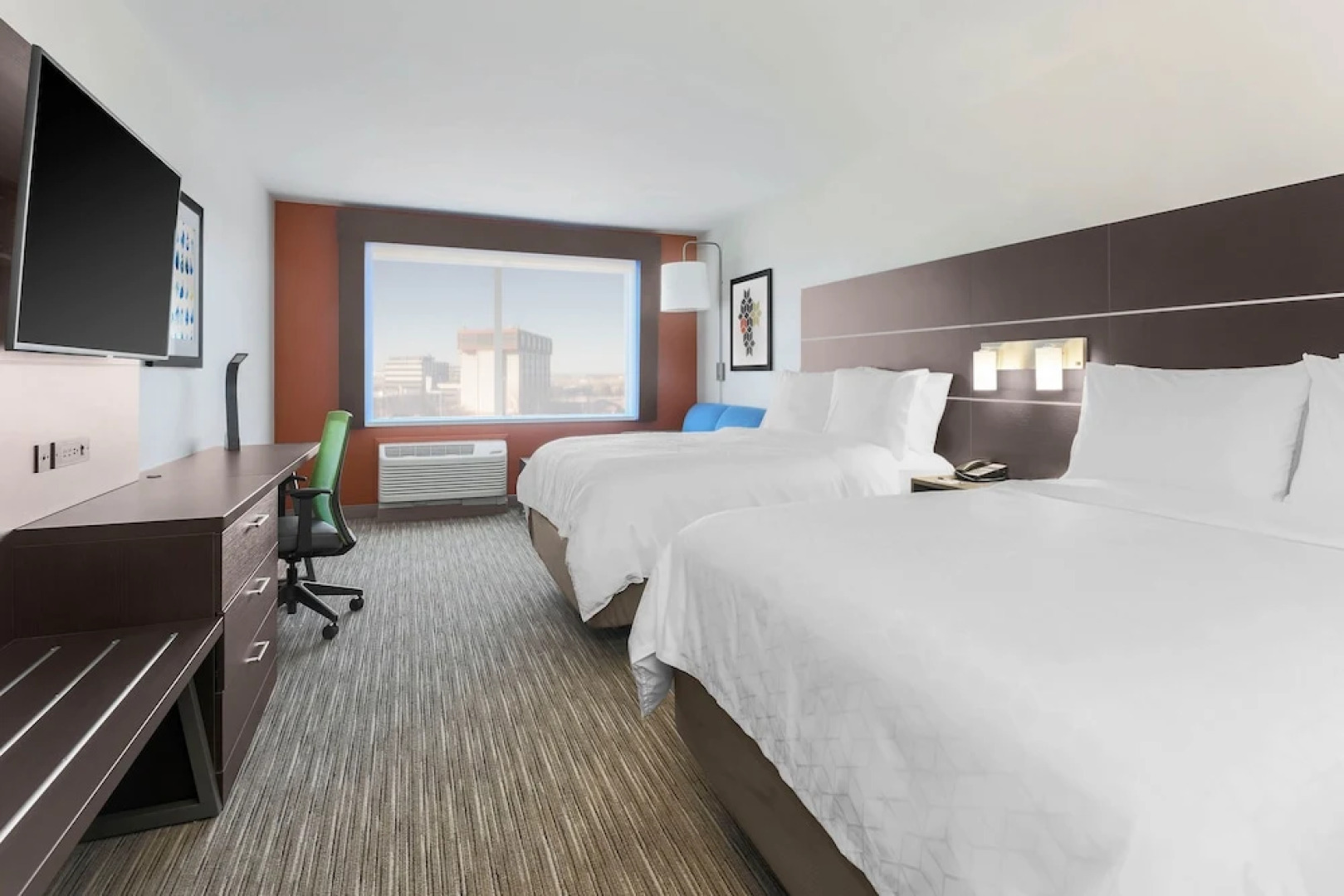 Holiday Inn Express & Suites Chicago O'Hare Airport by IHG