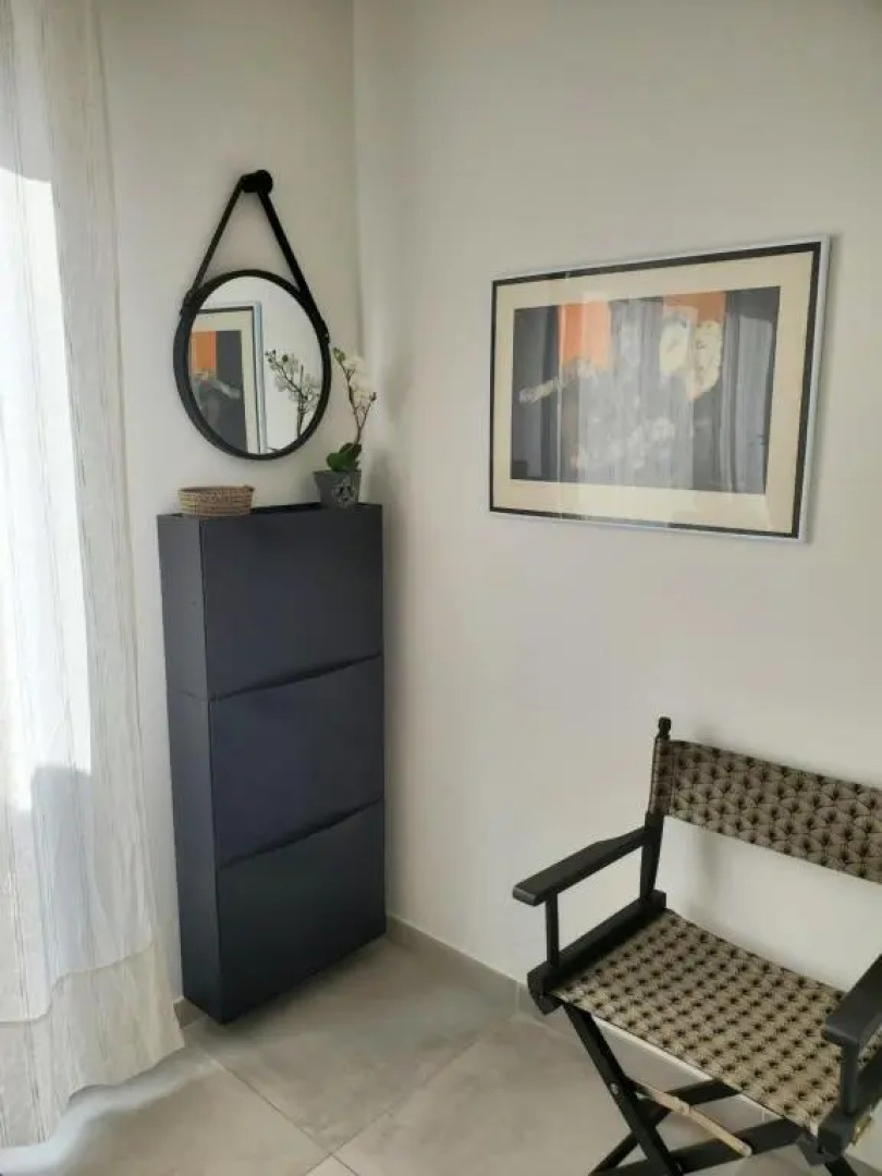 Charmant studio moderne avec extérieur