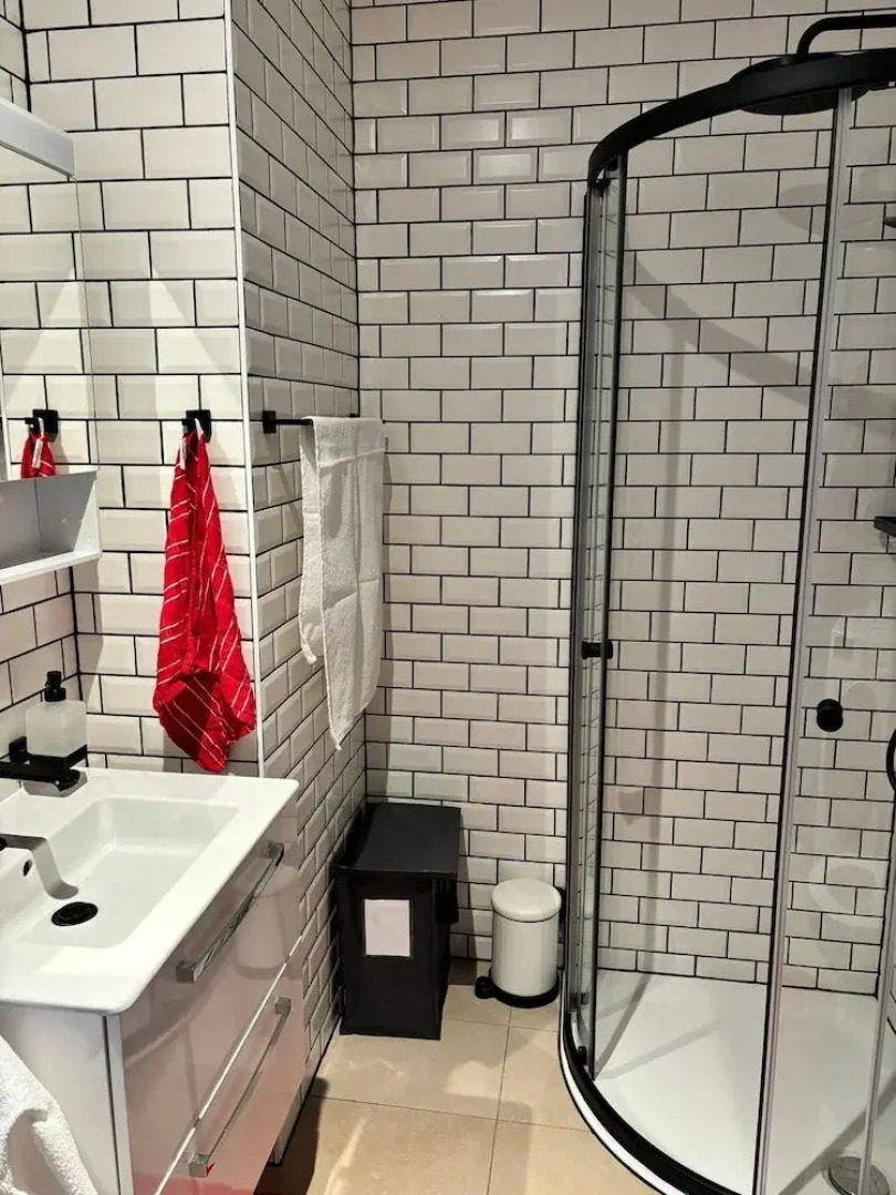 Grape Place With Washing Machine