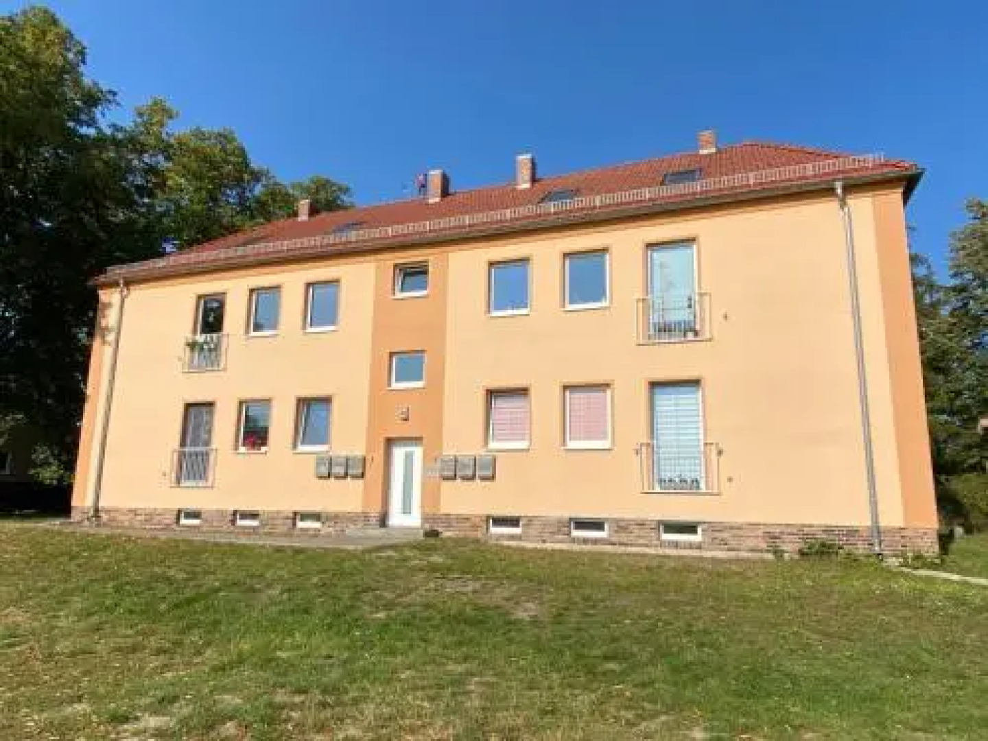 Moderne Wohnung im Grünen