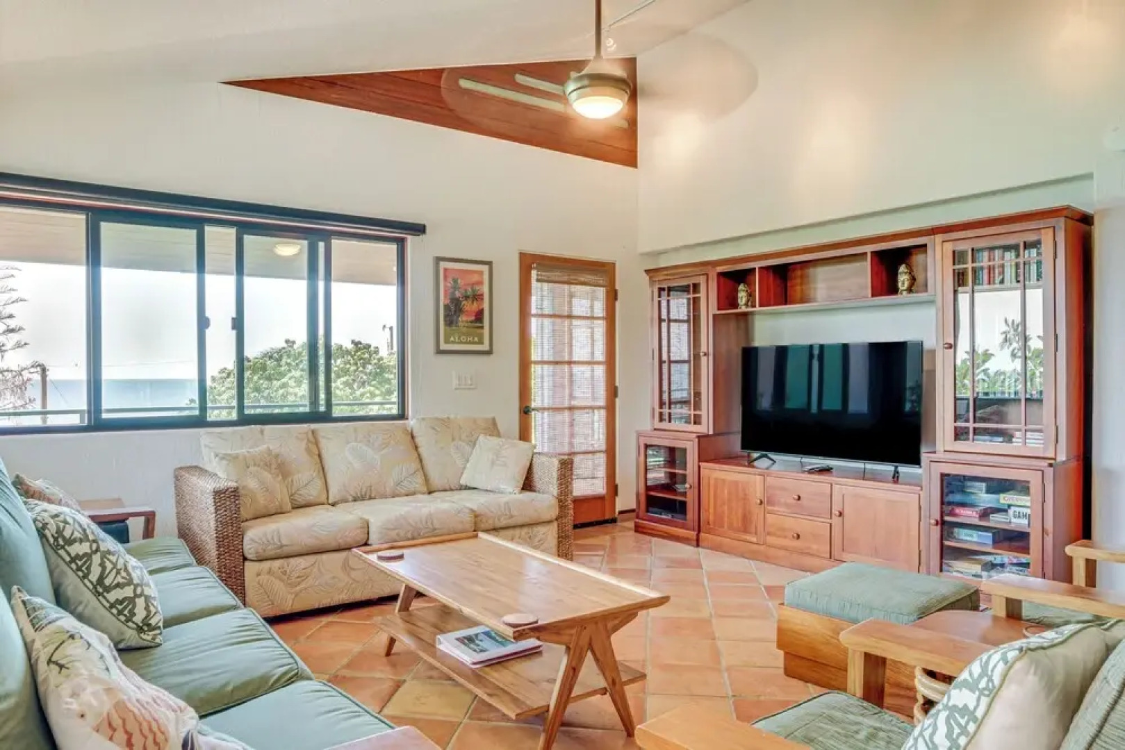 Ocean-view Bungalow: Walk to Pebbles Beach!