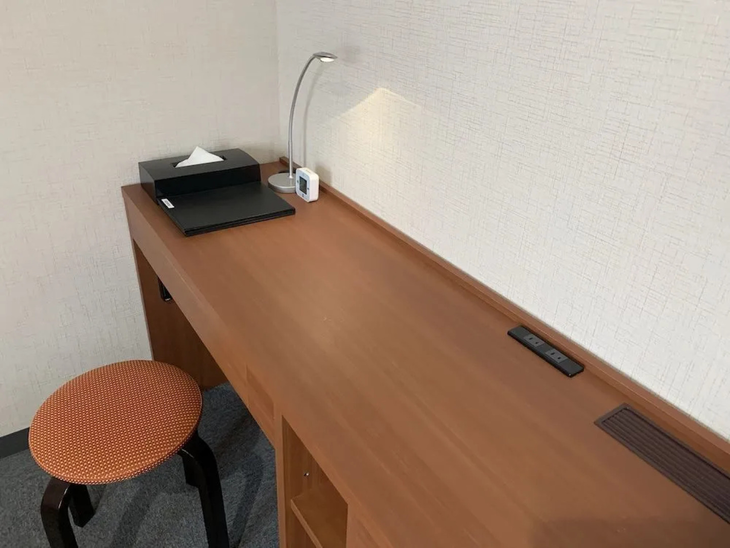 CHECKinn Osaka Shinimamiya